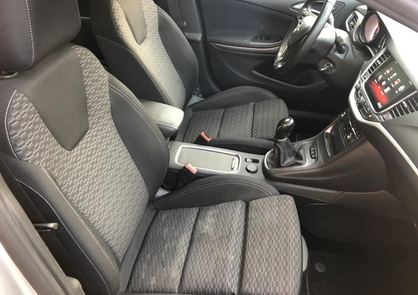 Opel Astra cena 45000 przebieg: 145000, rok produkcji 2018 z Jawor małe 497